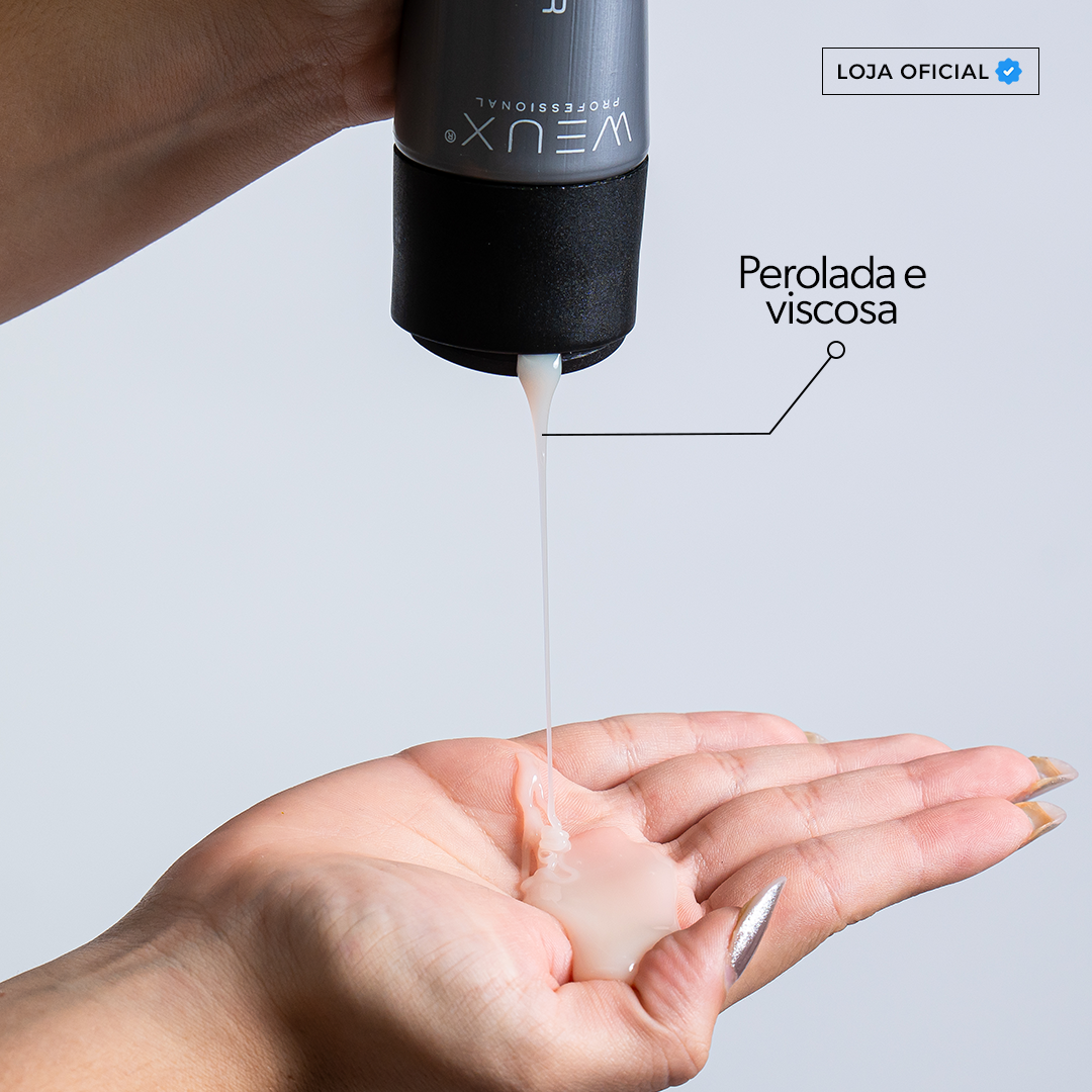 Shampoo Reparador Para Fios Danificados Deluxe Repair 280ml - WEUX